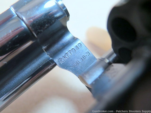 Smith & Wesson Vintage Model 19-3 .357Magnum 6-inch Blue-img-29