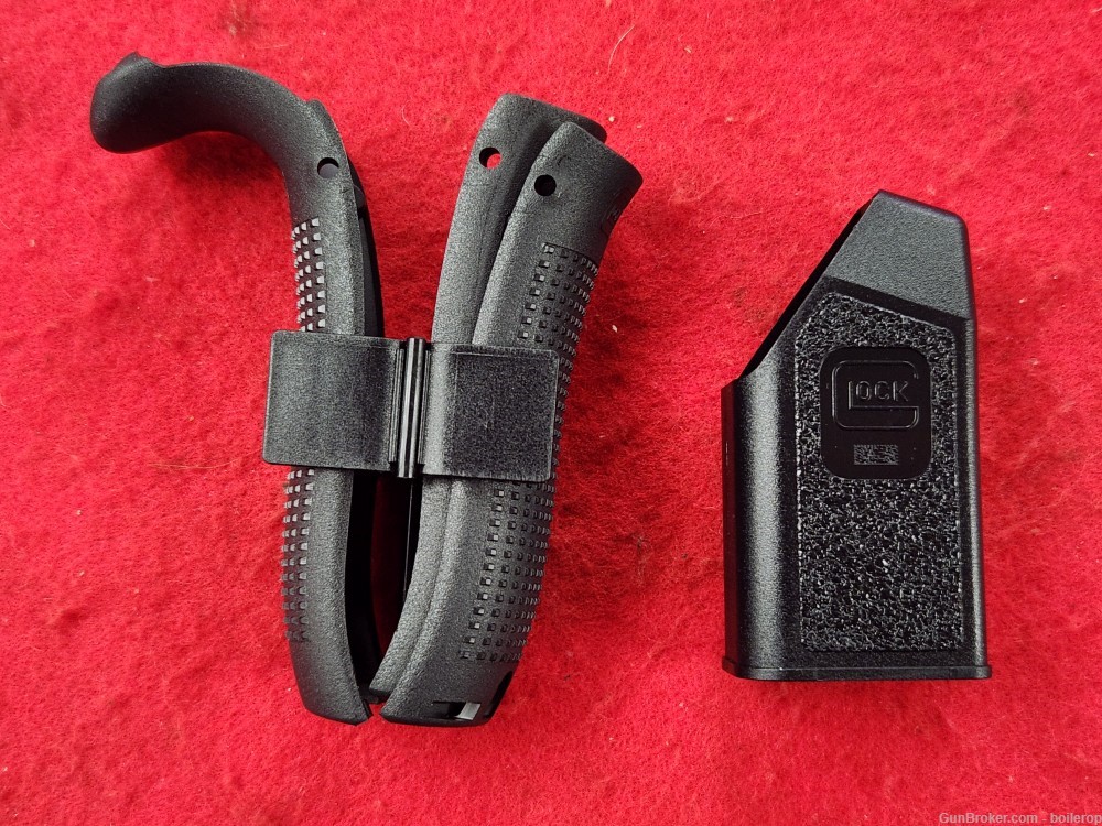 Glock 34 Gen 5 MOS, 9mm Pistol, mint w/case,Vortex,, etc Competition Ready!-img-74