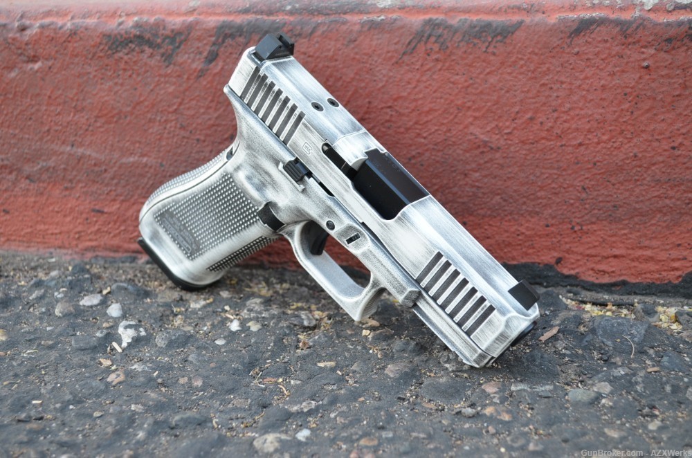 Glock 45 Gen 5 MOS X-Werks Stormtrooper White distressed G5 9mm Supp NS RMR-img-2