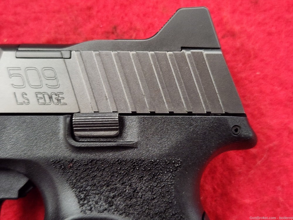 Excellent, FN 509 Edge, 9mm pistol, 3 mags, like new!-img-11