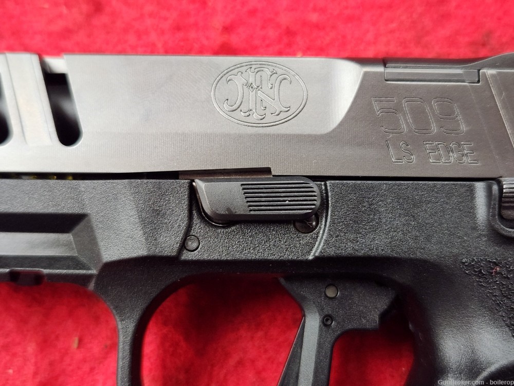 Excellent, FN 509 Edge, 9mm pistol, 3 mags, like new!-img-12