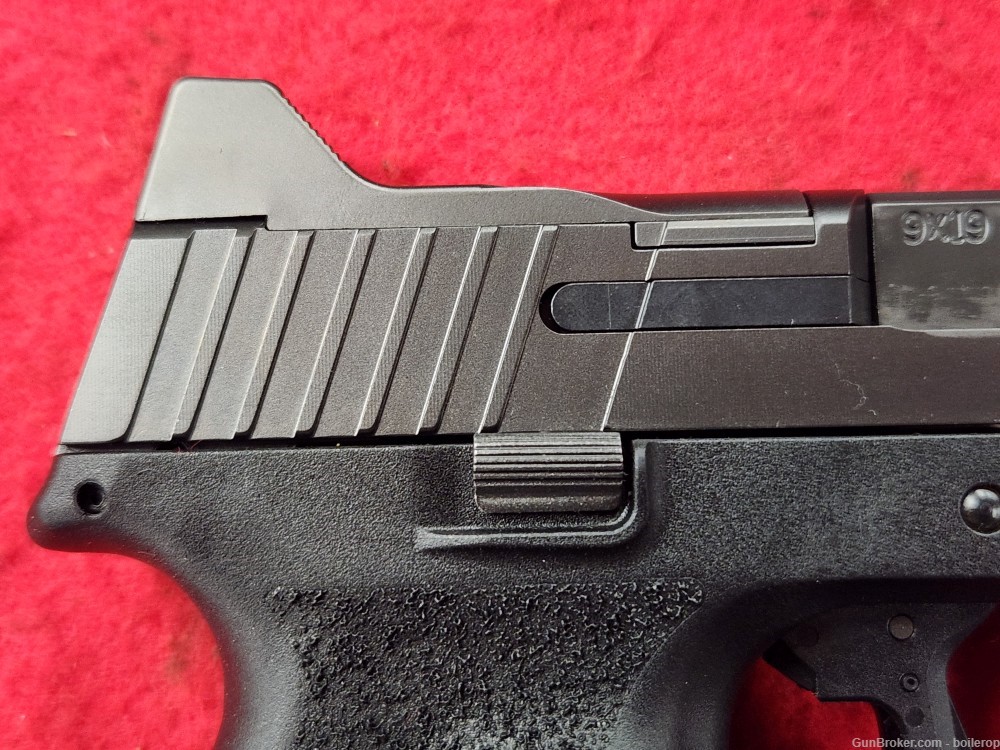 Excellent, FN 509 Edge, 9mm pistol, 3 mags, like new!-img-5