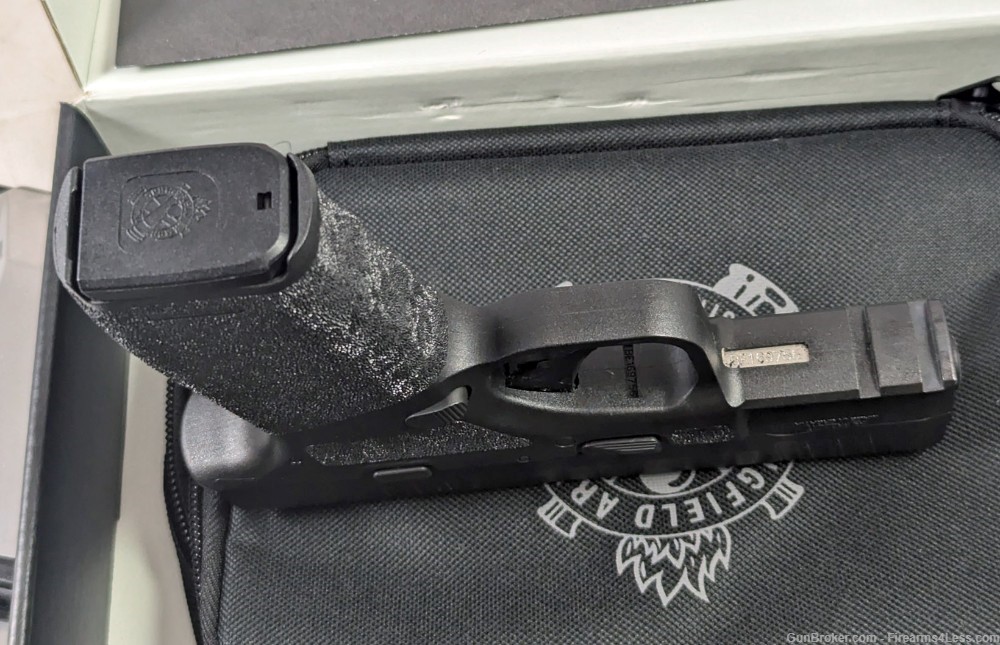 Springfield Armory Hellcat Pro OSP 3.7" 9mm (13) Mags 15rd 10rd Holster-img-9
