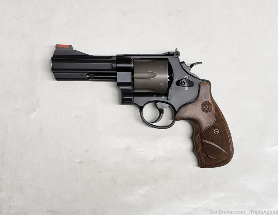 Smith & Wesson 329PD 44 magnum 4.13in barrel CA LEGAL 163414-img-0
