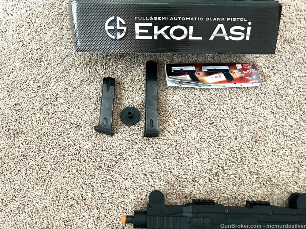 Fully Automatic Blank Gun Front Firing 9MM Pistol grip Voltran/Ekol 2 Mag-img-1