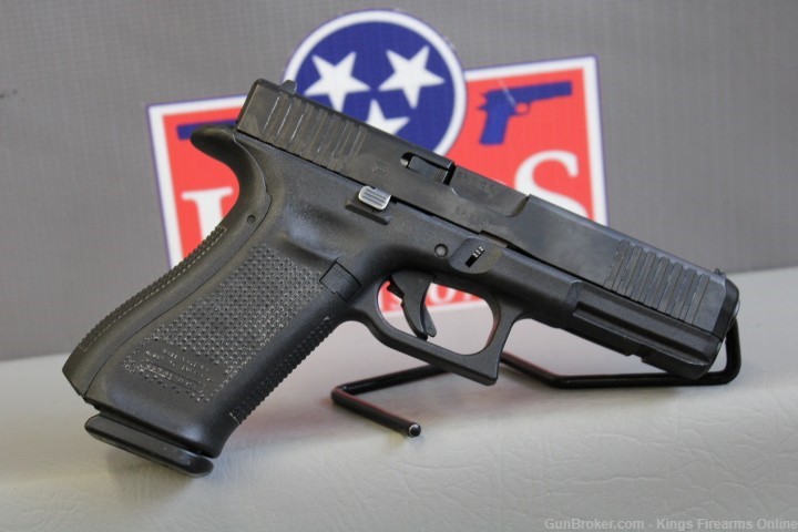 Glock 17 Gen5 9mm Item P-103-img-0