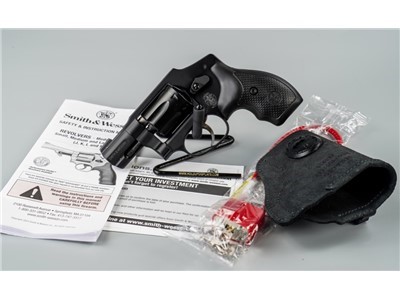 Smith and Wesson 351c .22 Mag Revolver! Great Condition! 