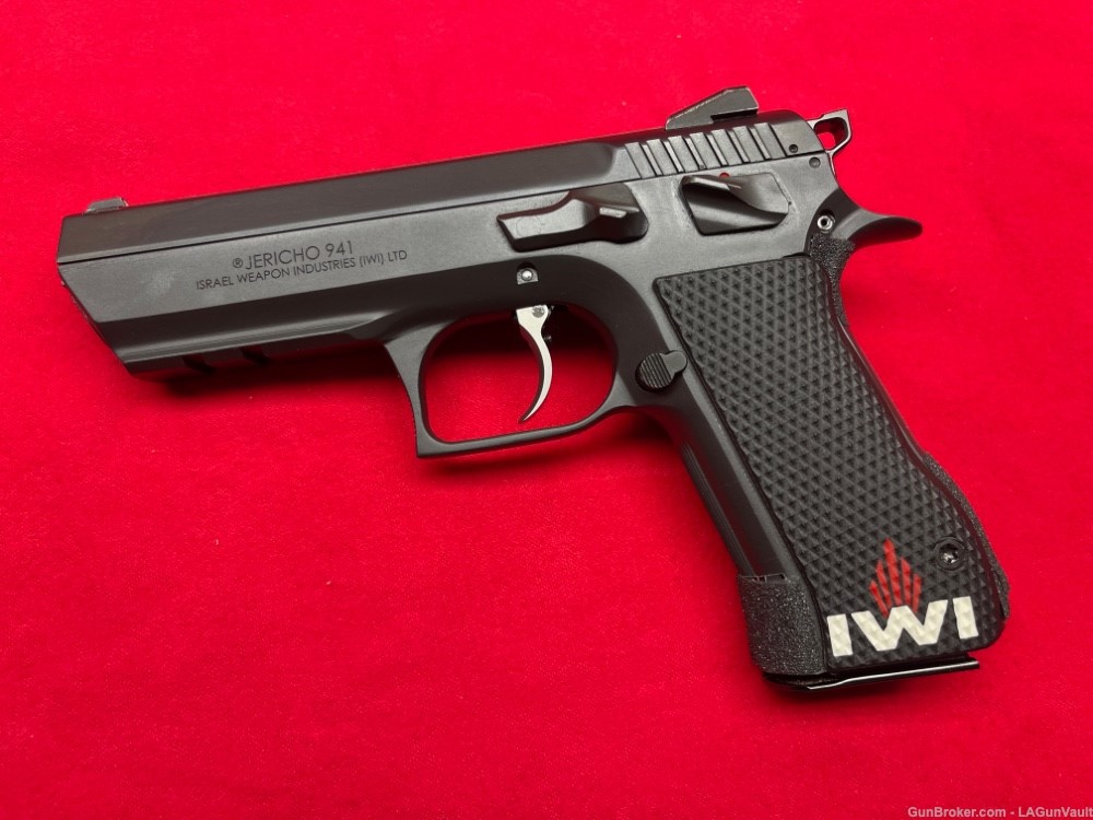 IWI Jericho 941 9mm Cajunized w/ lots of extras-img-0