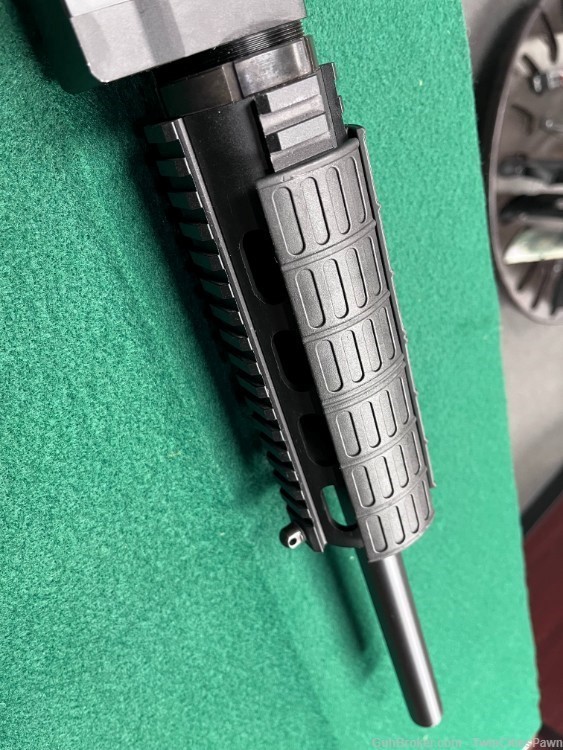 Remington Model 597 VTR .22LR 16" HB w/ OEM Magazine-img-4