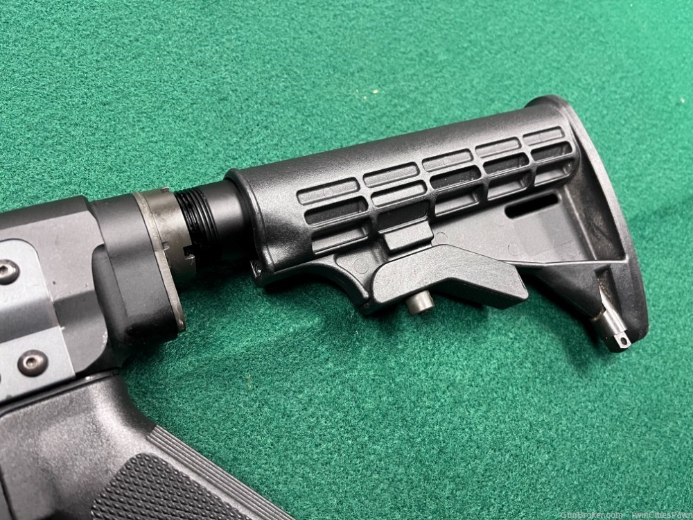 Remington Model 597 VTR .22LR 16" HB w/ OEM Magazine-img-8