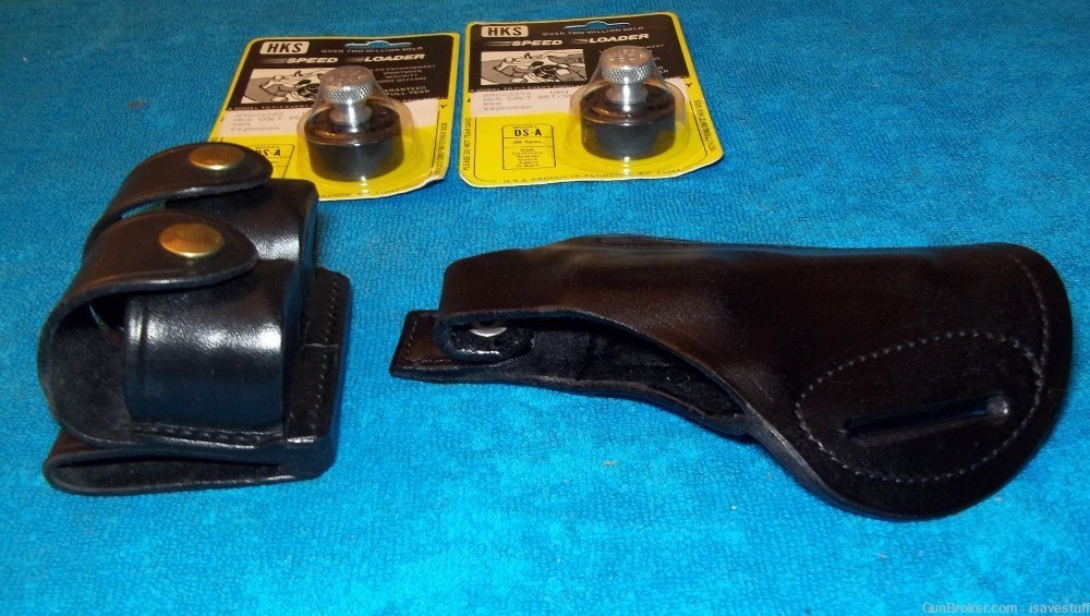 COLT Detective Special PACKAGE NOS Strong R/H Holster Hume Carrier & 2 DS-A-img-9