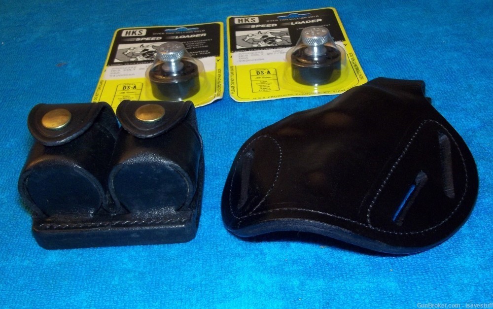 COLT Detective Special PACKAGE NOS Strong R/H Holster Hume Carrier & 2 DS-A-img-6