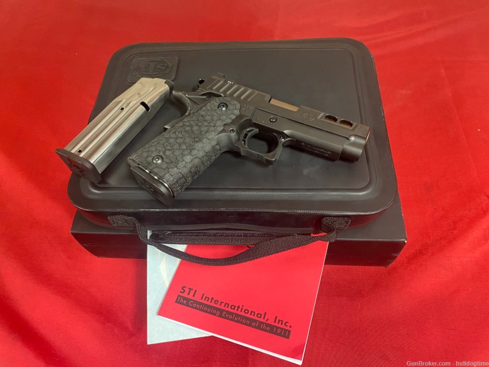 STI Dvc Carry 9mm 2011 2/17 Round Mags Used In Great Condition -img-0