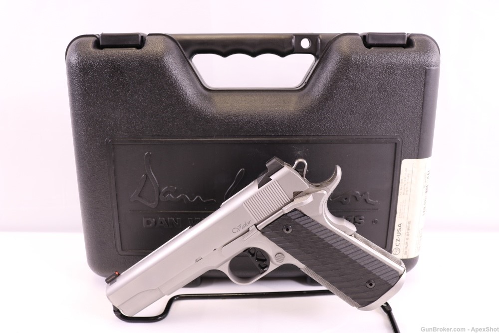 DAN WESSON 1911 -VALOR 45 ACP 8+1-5"- 01824-GREAT CONDITION!-img-1