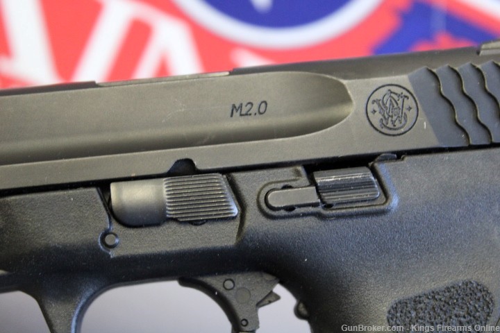 Smith & Wesson M&P9 M2.0 9mm Item P-183-img-12
