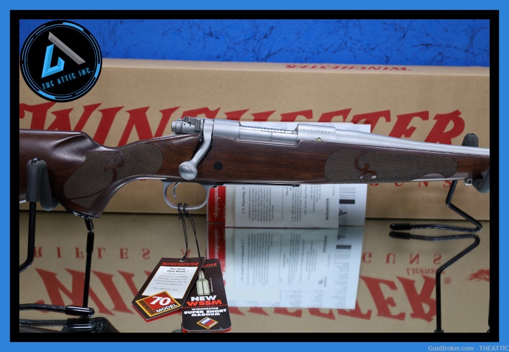 LNIB UNFIRED WINCHESTER MODEL 70 CLASSIC FEATHERWEIGHT STAINLESS 25 WSSM-img-0