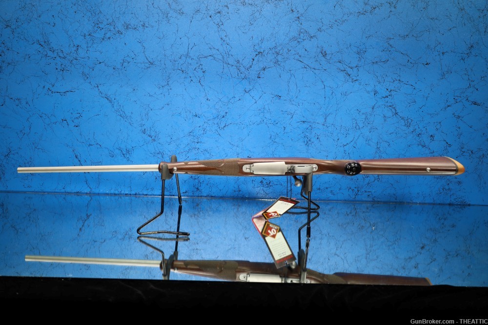 LNIB UNFIRED WINCHESTER MODEL 70 CLASSIC FEATHERWEIGHT STAINLESS 25 WSSM-img-26