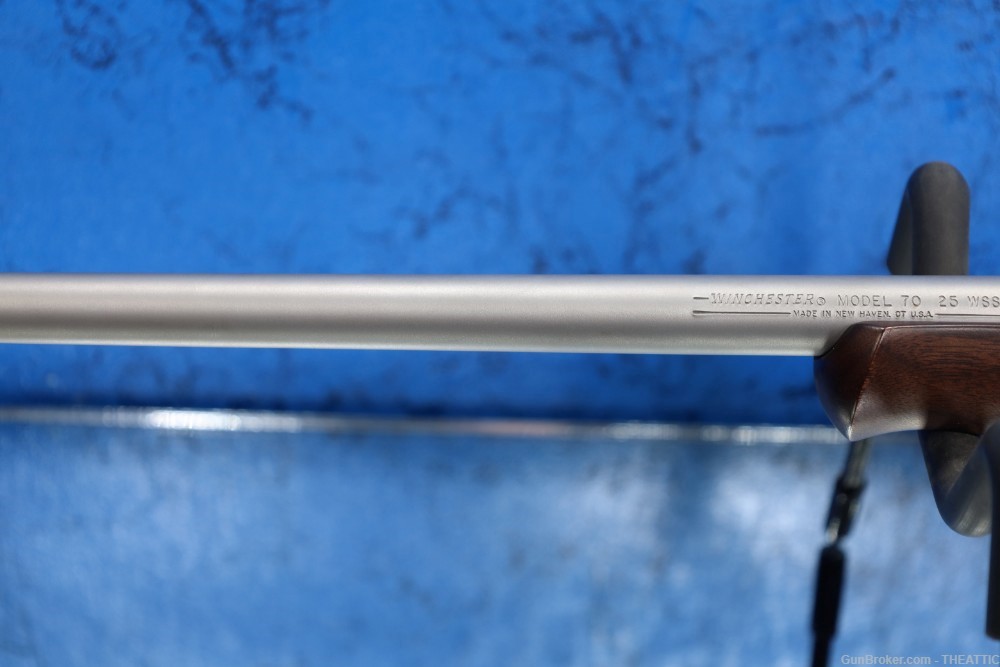 LNIB UNFIRED WINCHESTER MODEL 70 CLASSIC FEATHERWEIGHT STAINLESS 25 WSSM-img-7