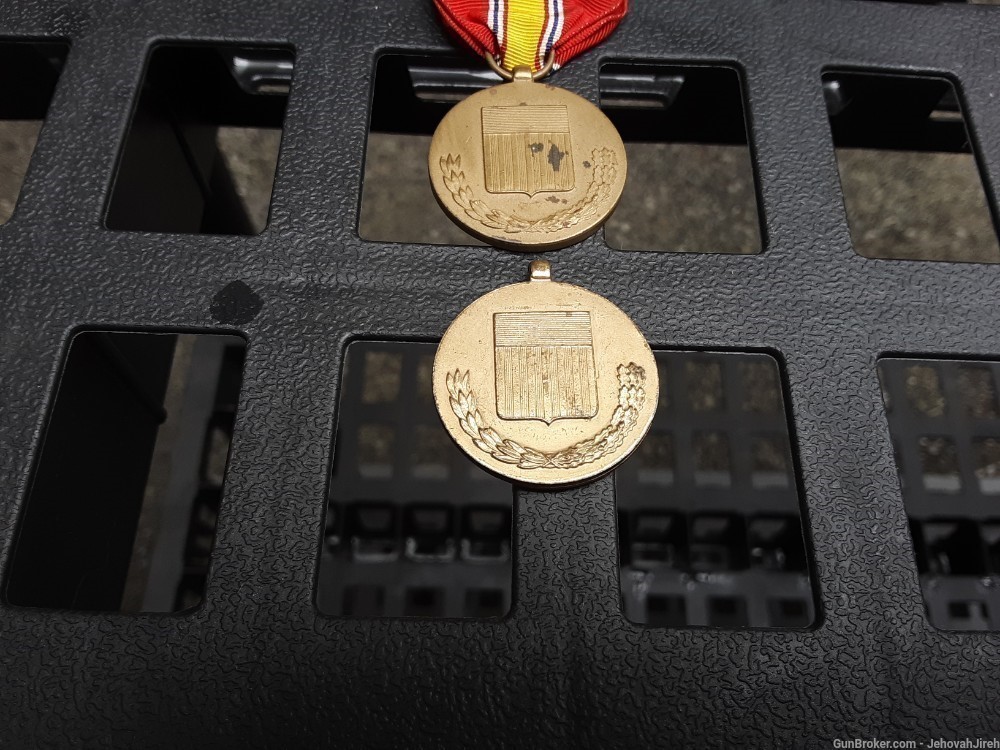 WW2 National Defense medal lot-img-2