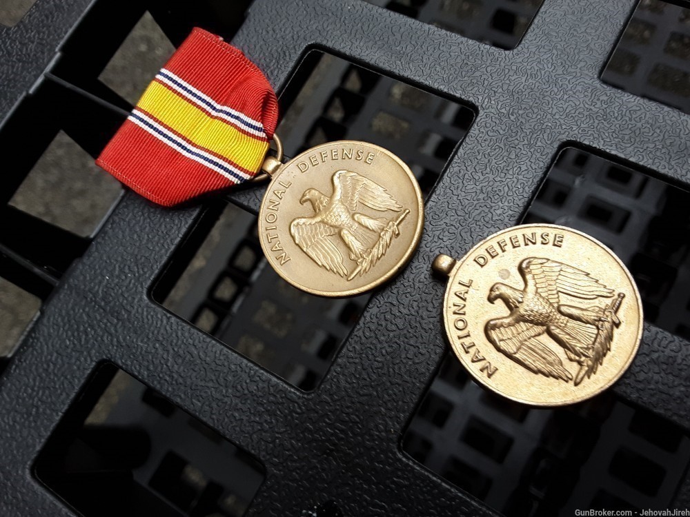 WW2 National Defense medal lot-img-4