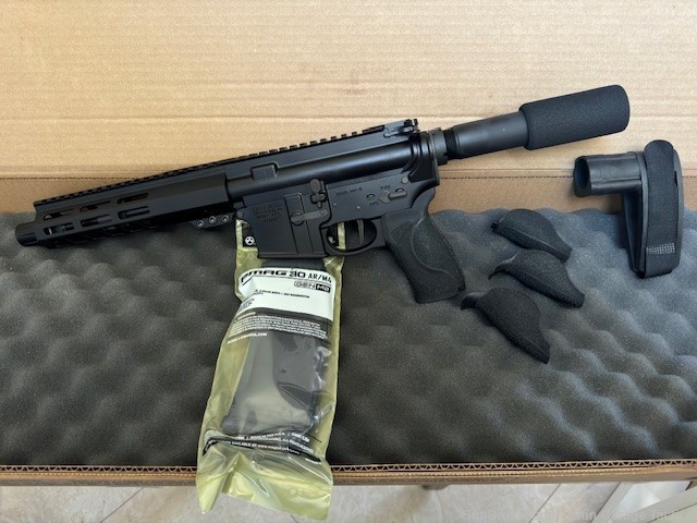 Smith & Wesson M&P15 Pistol With Brace 7.5Inch Barrel 30+1 capacity-img-1