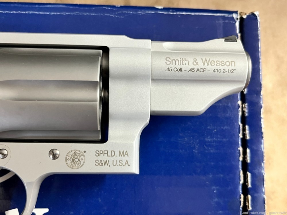 Smith & Wesson S&W 160410 Governor Silver 410Ga 45ACP 45 Colt 2.75" Layaway-img-9