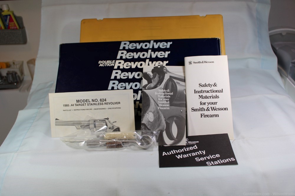 Smith & Wesson S&W Model 624 .44 Spl Made 1985 SN 0019 Box Letter-img-54