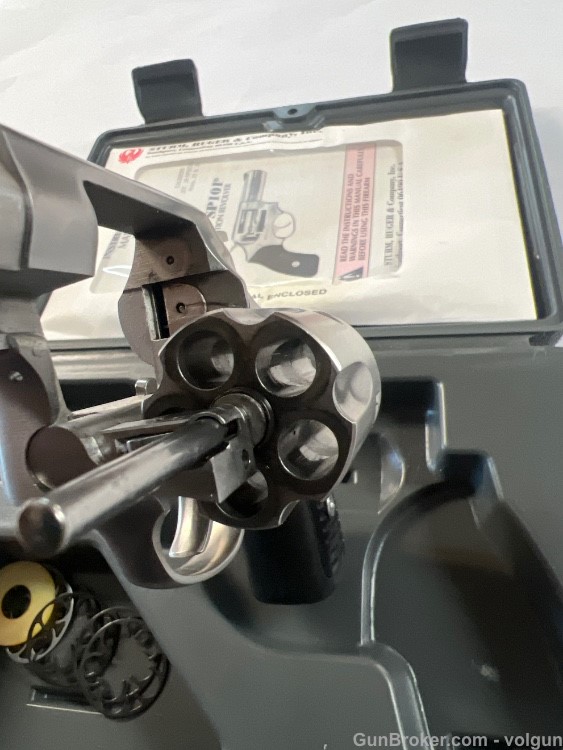 ruger sp101 9mm revolver used 05708 -img-4