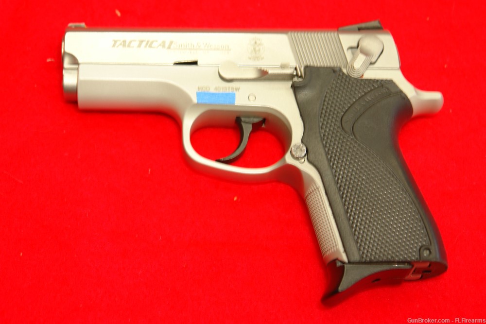 Smith & Wesson 4013TSW, .40 S&W, 9 rd, Stainless Slide, Alloy Frame-img-1