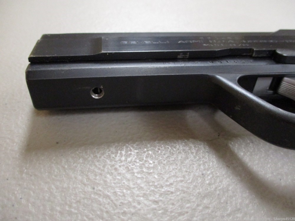 Benelli Model B76 9mm 4" DA/SA semiauto pistol 001459-img-7