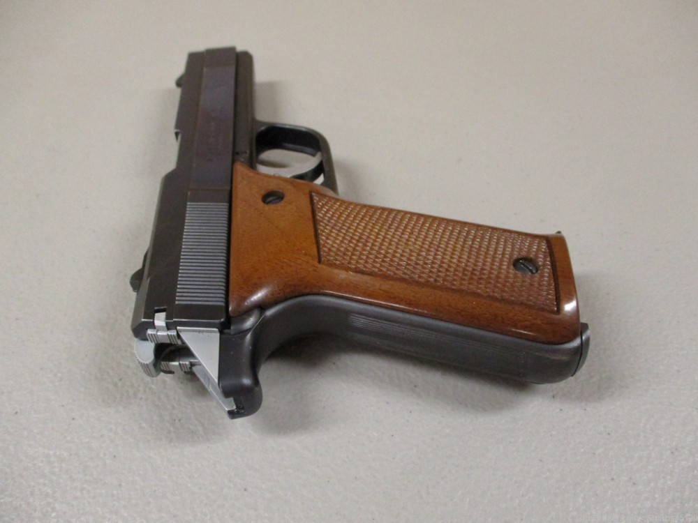 Benelli Model B76 9mm 4" DA/SA semiauto pistol 001459-img-14
