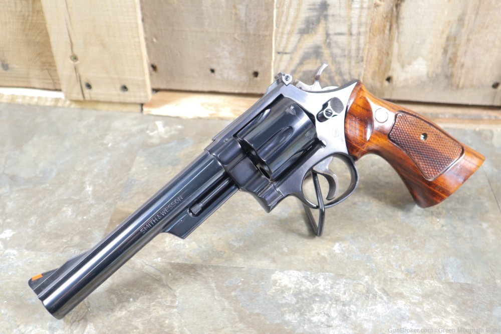 STUNNING Smith & Wesson 29-2 44mag Dirty Harry Penny Bid NO RESERVE-img-3
