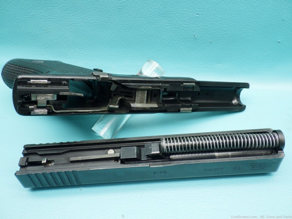 Glock 17 Gen 2 9mm 4.48"bbl Pistol W/ 2 Mags PENNY AUCTION!-img-20