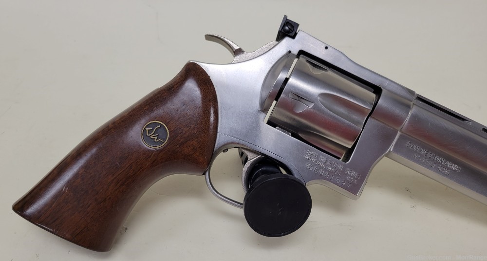 Dan Wesson 745HV6 45 Colt 6" Barrel Stainless -img-1