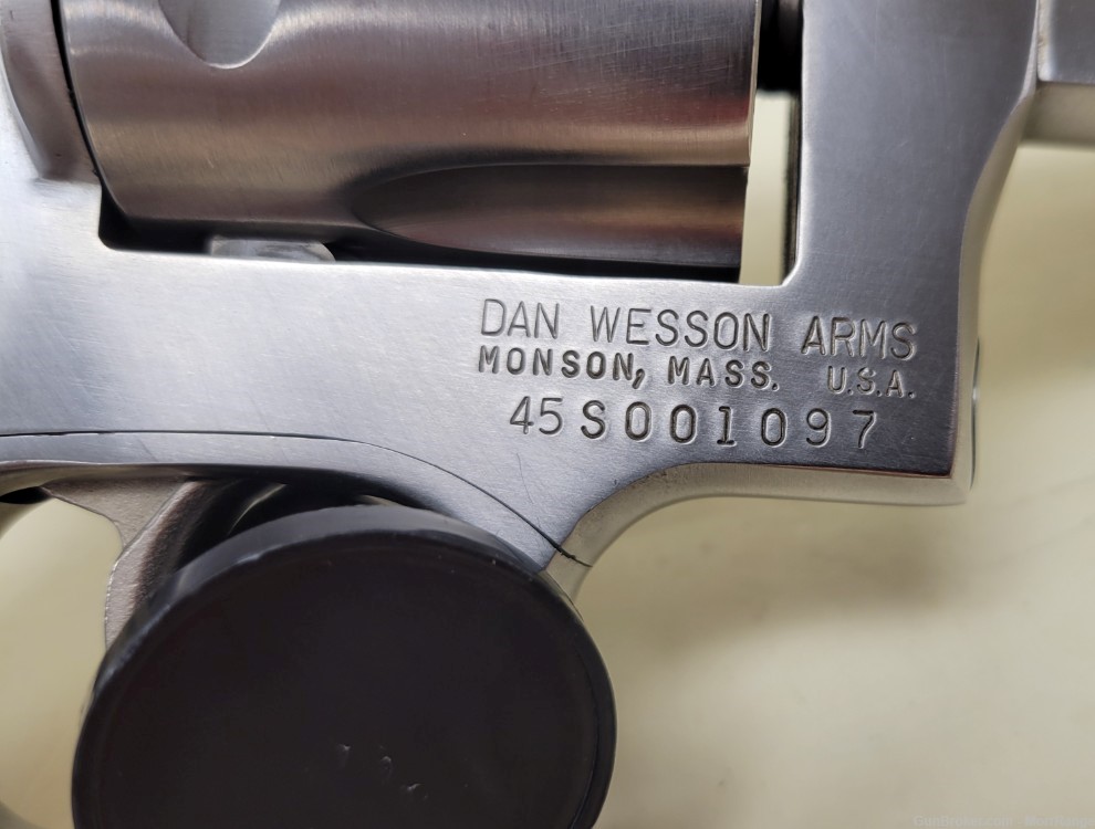 Dan Wesson 745HV6 45 Colt 6" Barrel Stainless -img-12