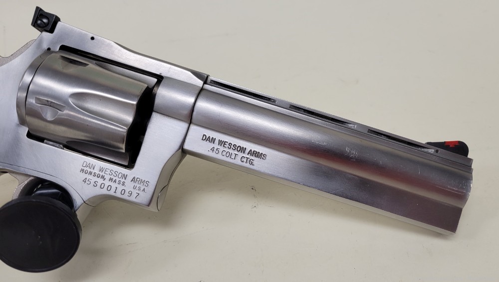 Dan Wesson 745HV6 45 Colt 6" Barrel Stainless -img-2