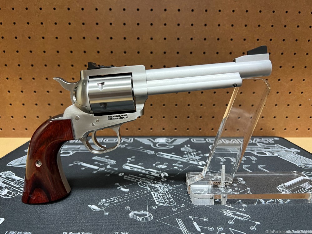 Freedom Arms Model 97 Premier Grade .357 Magnum w/5.5" Barrel-img-3