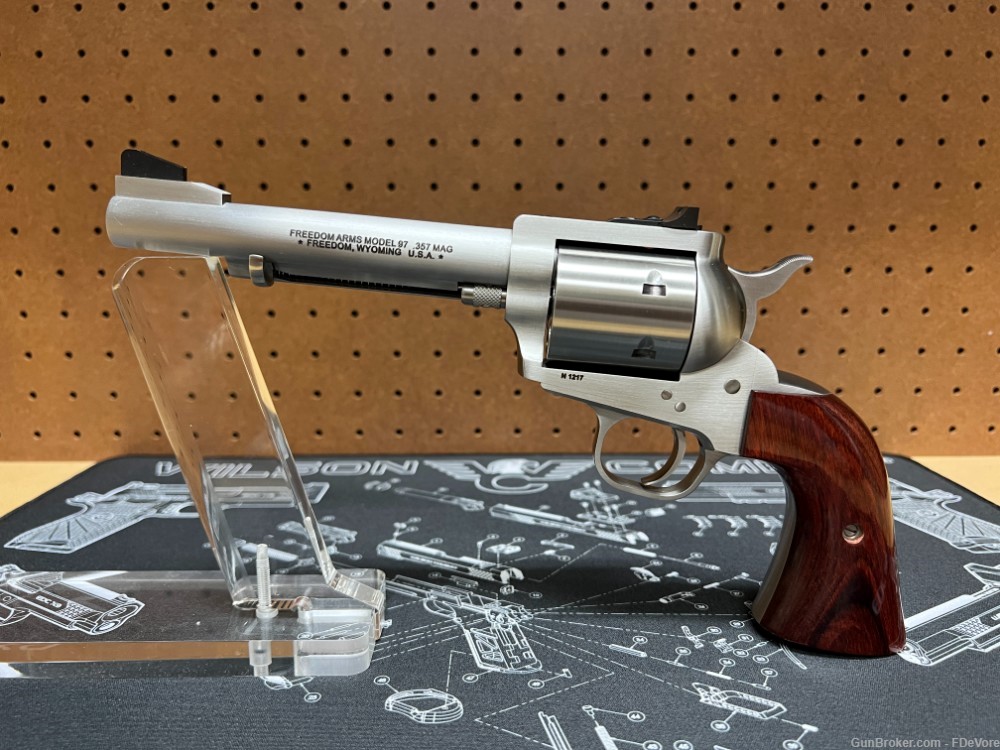 Freedom Arms Model 97 Premier Grade .357 Magnum w/5.5" Barrel-img-0