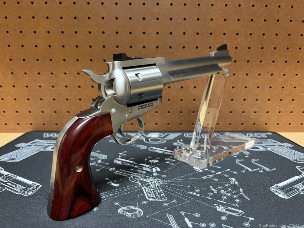 Freedom Arms Model 97 Premier Grade .357 Magnum w/5.5" Barrel-img-2