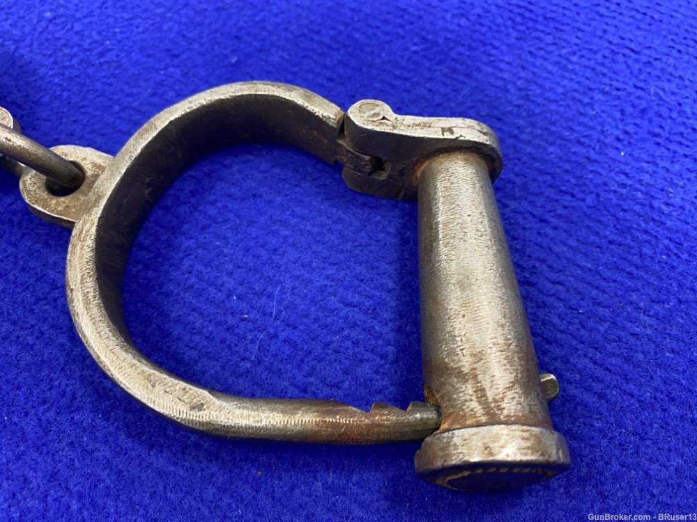 Wells Fargo and Company Darby Style Shackles Stamped 208 *RARE COLLECTABLE*-img-18