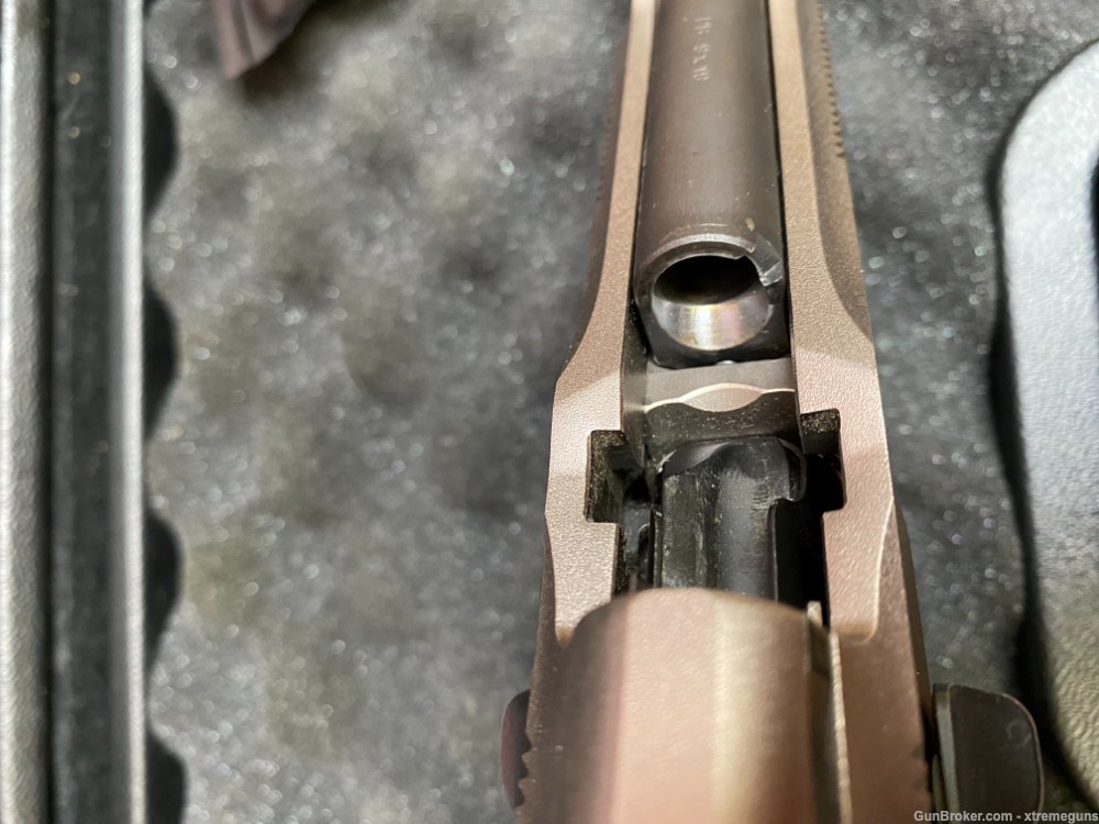 Beretta 92X Performance 9mm "With Original Case"-img-6