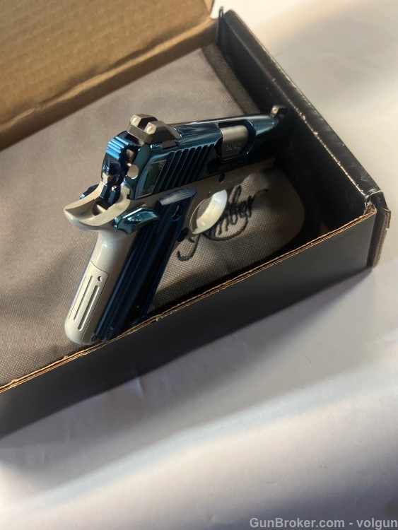 Kimber micro 380 sapphire special edition like new -img-3