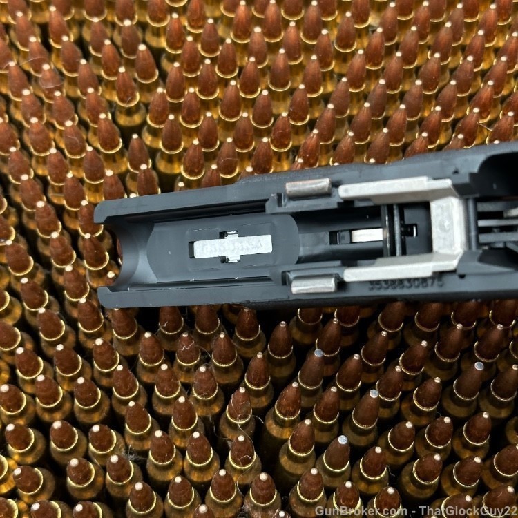 Glock 19 Gen 3 Complete Frame Lower Receiver US Made 23 32 Factory OEM -img-10