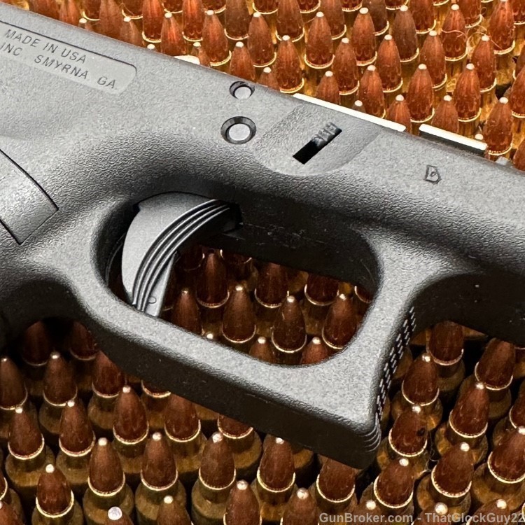 Glock 19 Gen 3 Complete Frame Lower Receiver US Made 23 32 Factory OEM -img-3