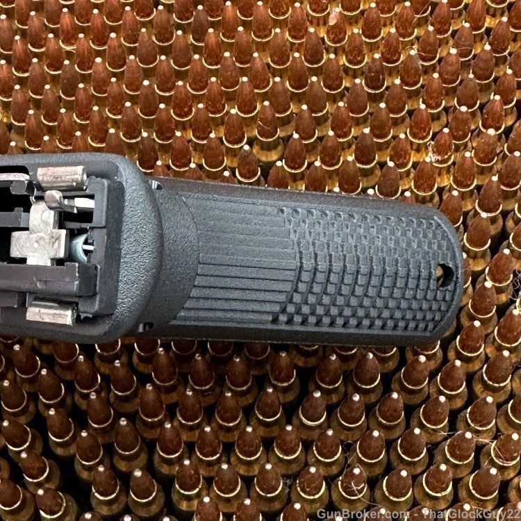 Glock 19 Gen 3 Complete Frame Lower Receiver US Made 23 32 Factory OEM -img-12