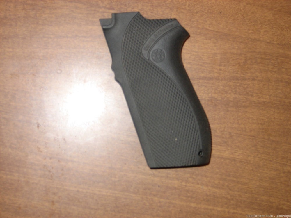 S&W grip-img-1