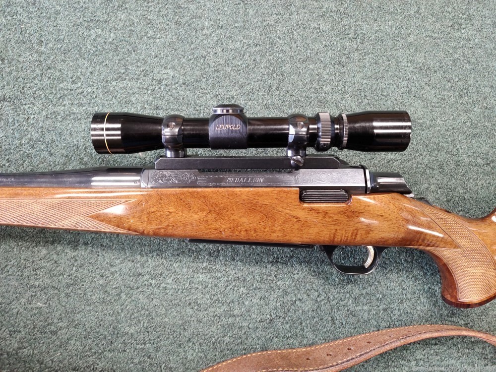Browning A Bolt Medalion .30-06 bolt action rifle-img-6