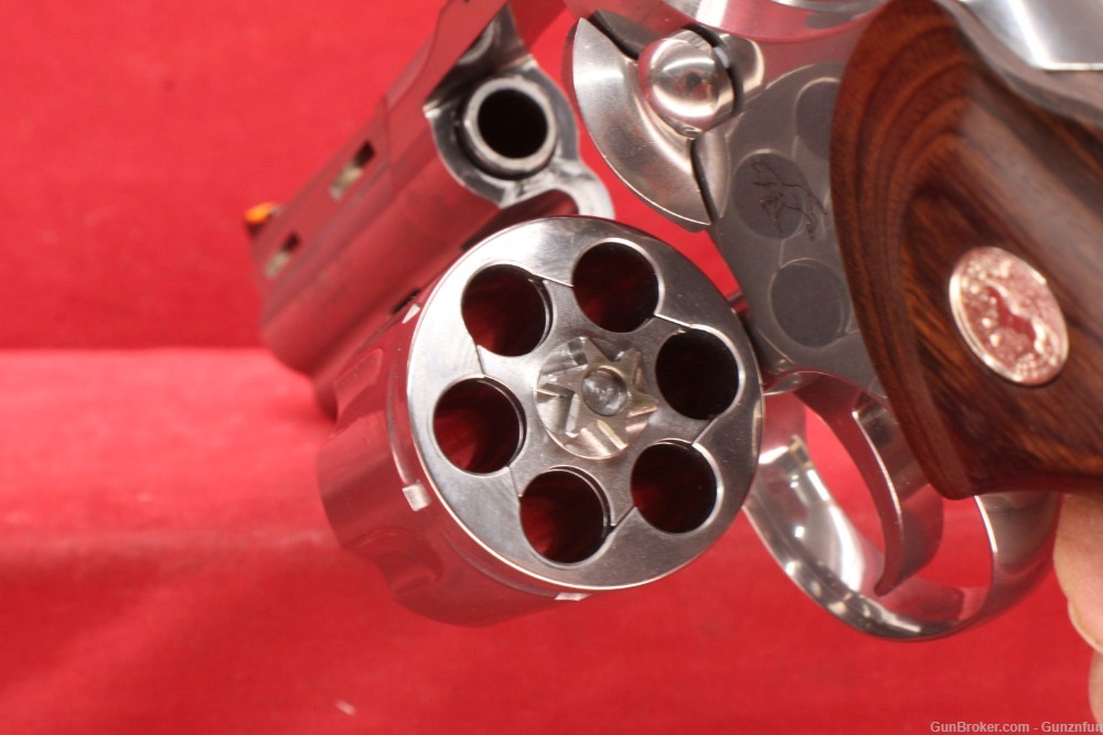 (35098)USED Colt Python 357 MAG 4.25" barrel W/ Box-img-15