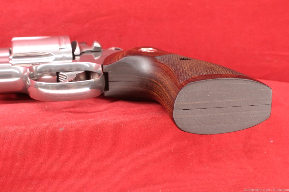 (35098)USED Colt Python 357 MAG 4.25" barrel W/ Box-img-12