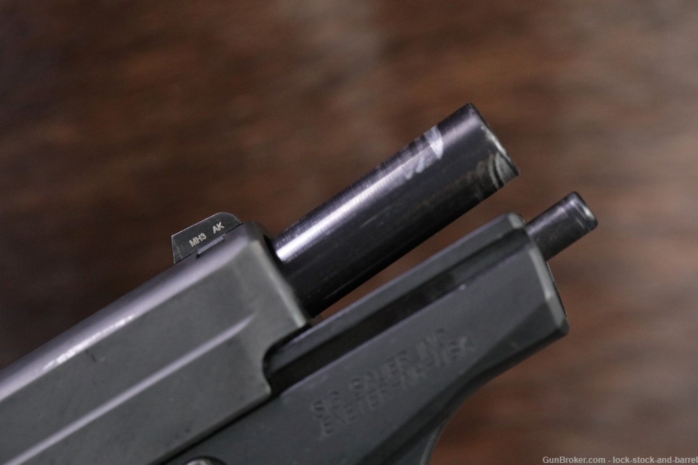 Sig Sauer Model P239 P-239 9mm Luger Semi-Automatic Pistol w/ Case -img-18